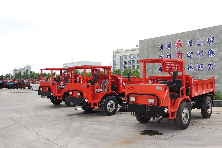 礦用履帶式扒渣機價格.jpg 礦用履帶式扒渣機價格.jpg